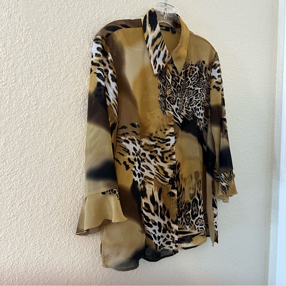 Essentials by Milano Vintage Sheer Leopard Tiger Women’s Button Down Blouse - Picture 3 of 7